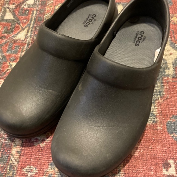 Crocs on the Clock size 8 - Picture 2 of 3